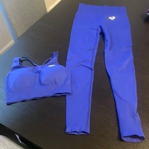 Women’s best size small bra and small leggings.  Selling together.